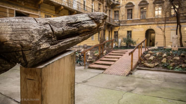 Sculpture- The Sculpture - Thumbnail 2