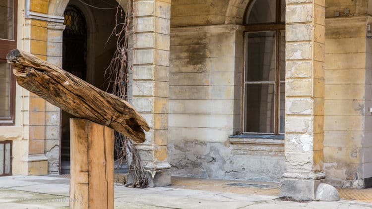 Sculpture- The Sculpture - Thumbnail 4